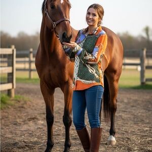 CBR Women's Equestrian Motif Button Down Shirt